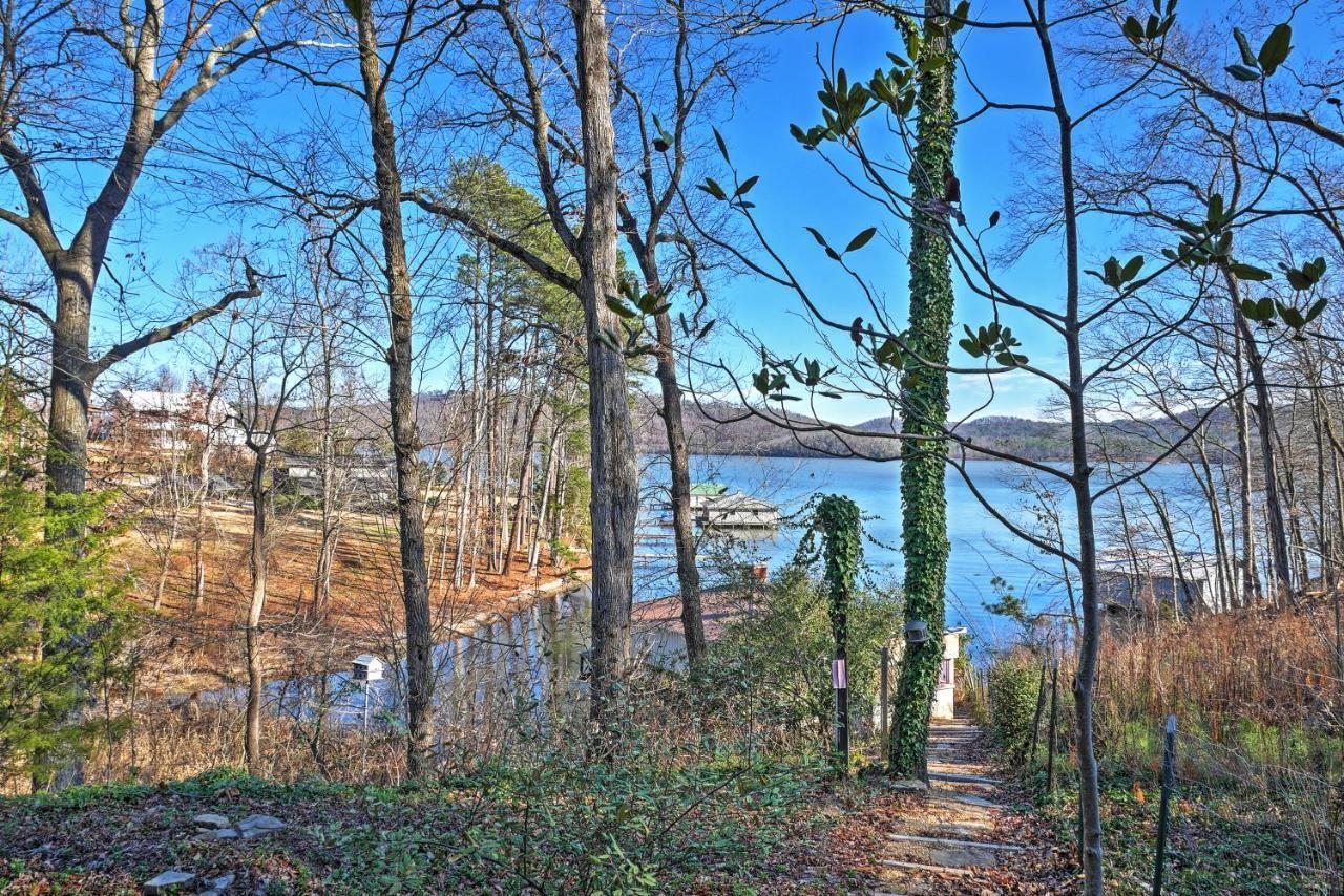 Paradise Cove Cabin With Boathouse And Dock Guntersville Exterior photo