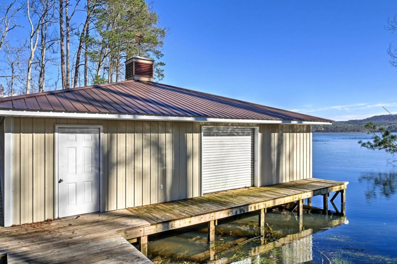 Paradise Cove Cabin With Boathouse And Dock Guntersville Exterior photo